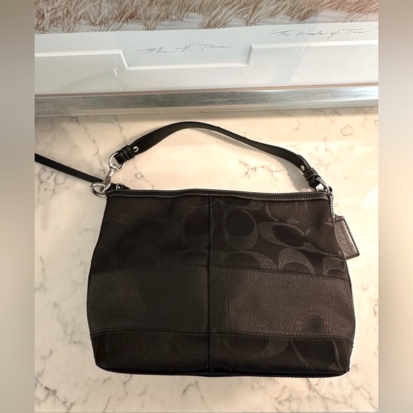 Coach Purse either Stripe Black Stud & original dust bag authentic - Picture 4 of 11